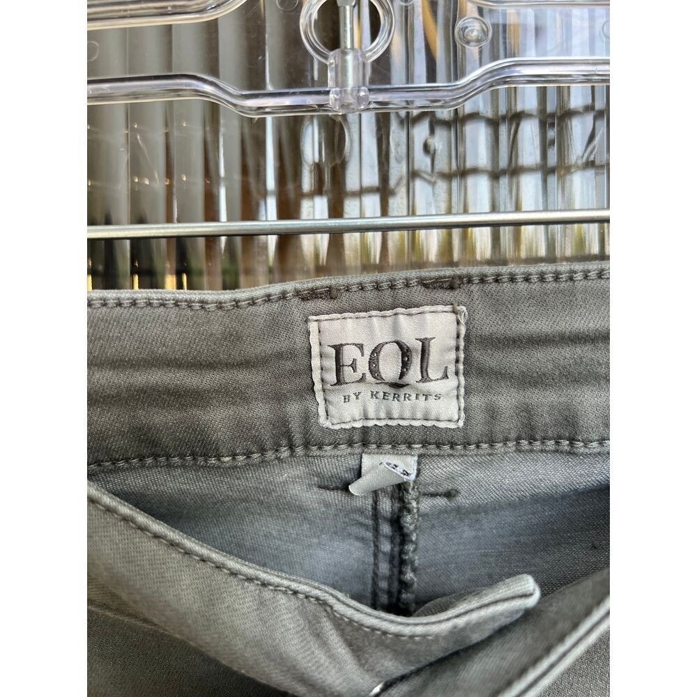 EQL by Kerrits‎ Ladies' In Motion Cropped Pant in Juniper Green Size 10 NWT - Picture 4 of 6